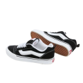 Chaussures VANS Knu Skool Black / White